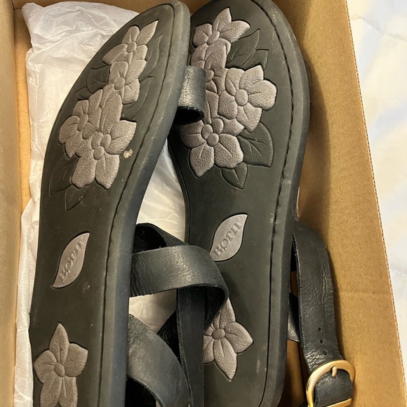 Born Oak Leather Sandals - Picture 5 of 5